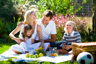 gezin picknicken